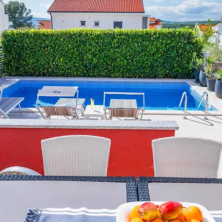 Mare Apartman